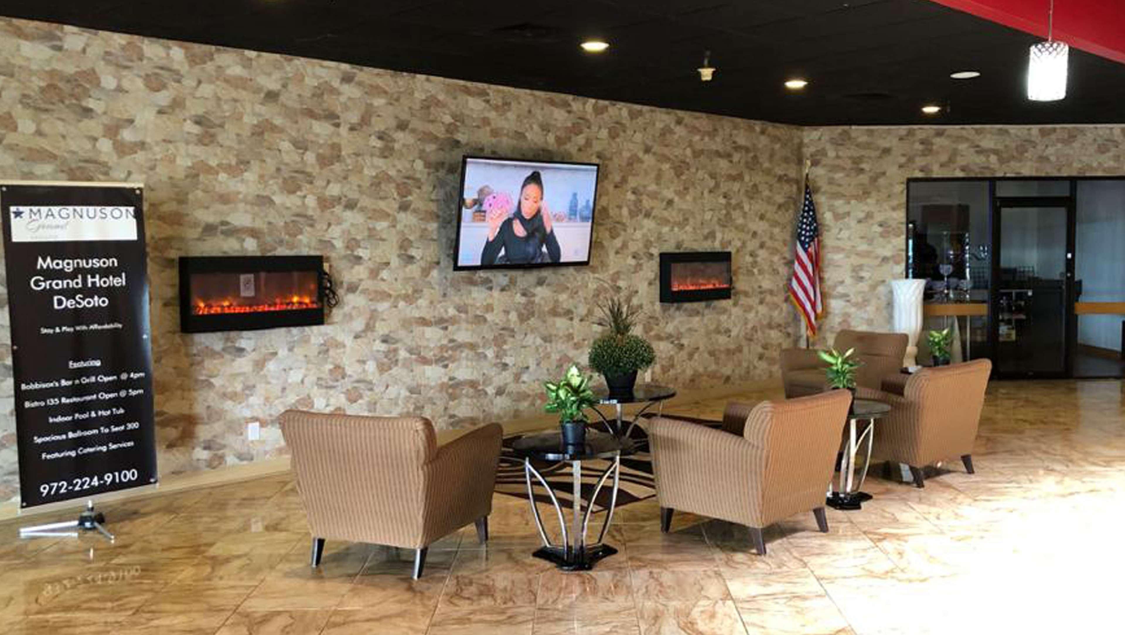 Magnuson Grand Desoto Hotel Екстериор снимка